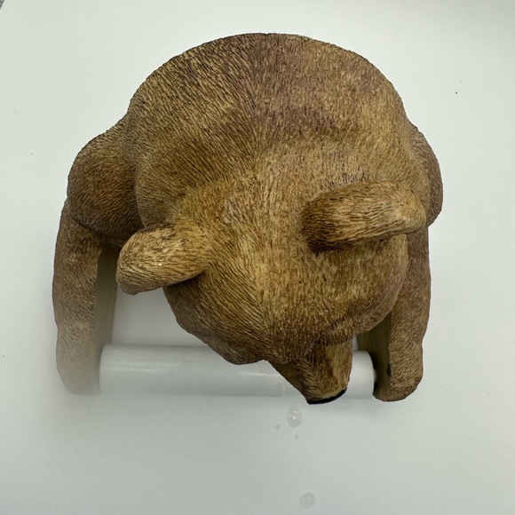 Rivers edge bear Toilet paper dispenser - Picture 5 of 10